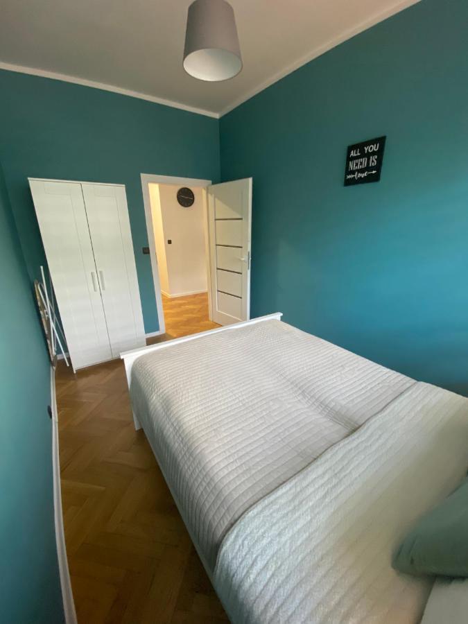 Hostel Pod Topolami Жельона Гора Екстериор снимка