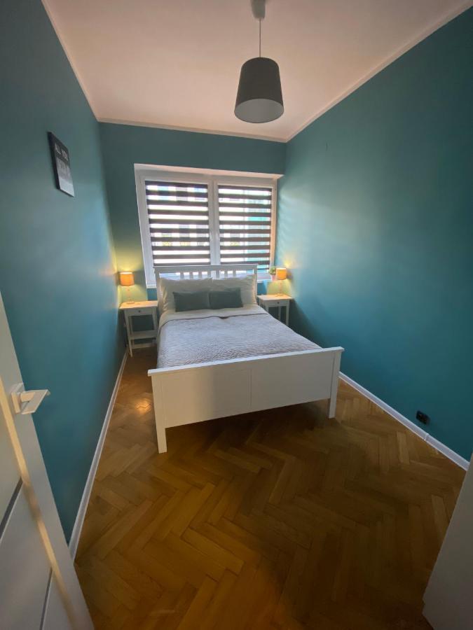 Hostel Pod Topolami Жельона Гора Екстериор снимка