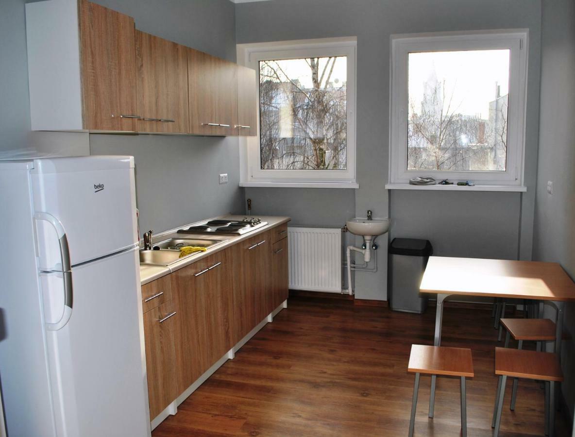 Hostel Pod Topolami Жельона Гора Екстериор снимка