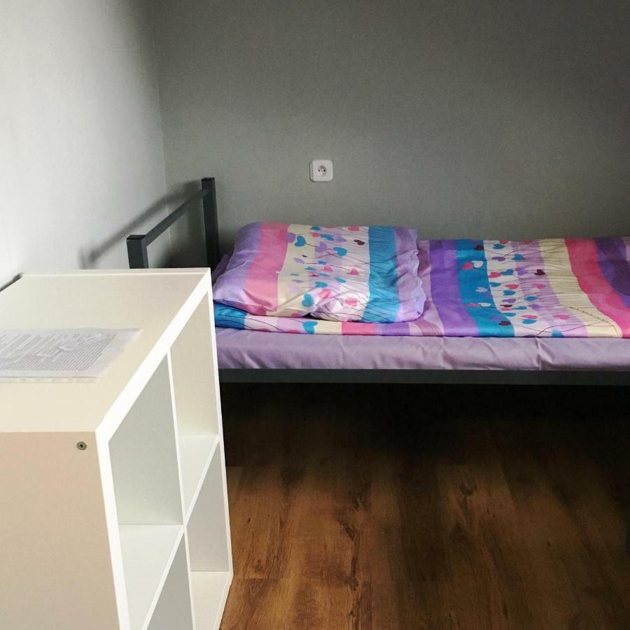Hostel Pod Topolami Жельона Гора Екстериор снимка